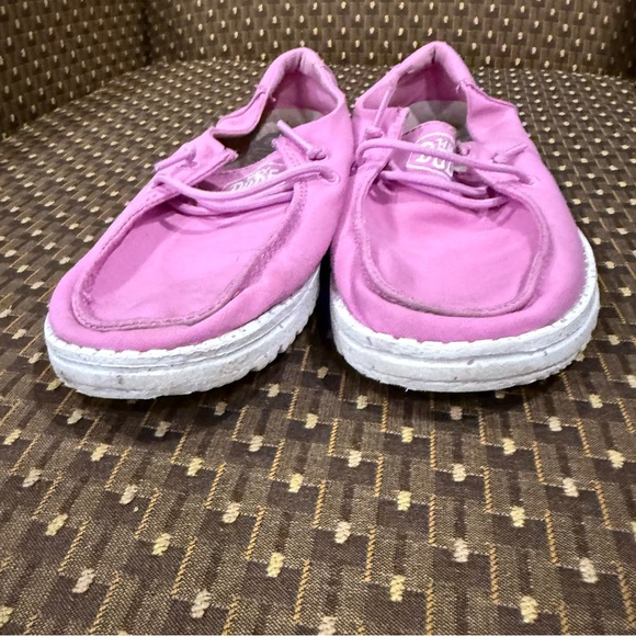 Hey Dude Wendy Youth Slub Canvas Pink Loafers, size Y2 - Picture 5 of 10